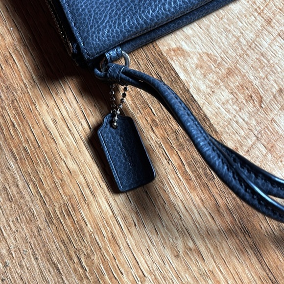 Coach Double Zip Wristlet​ - Picture 4 of 6